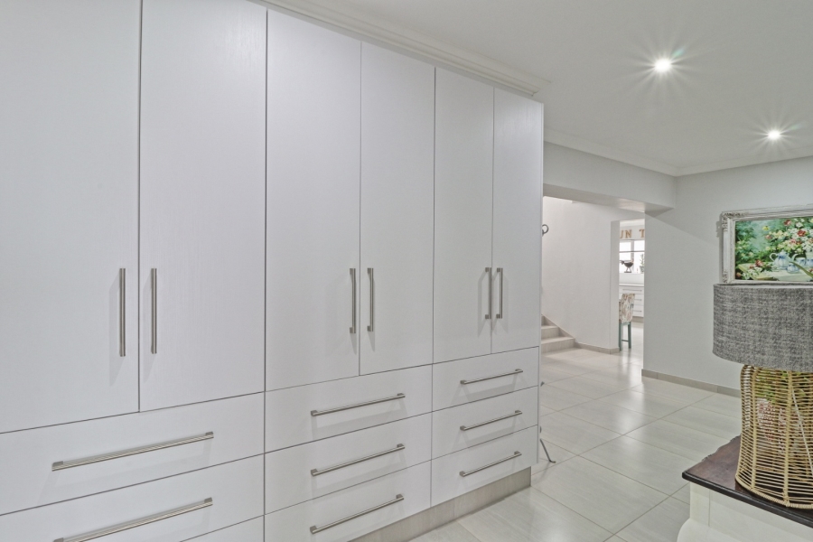 4 Bedroom Property for Sale in Monte Christo Western Cape